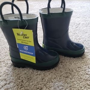 Western Chief boys classic rain boots Size 5/6